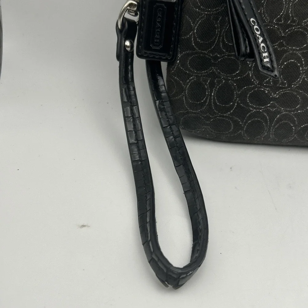 Coach Signature C Black Patent Trim Wristlet Purple Lining Card Slots